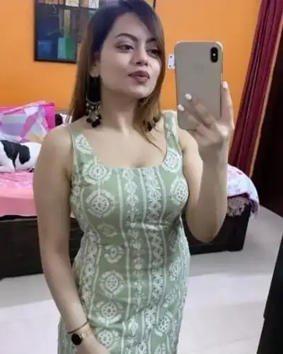 Call Girl in Lormi